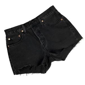 Levis NWT High-rise Distressed Denim Shorts. Sz 28
